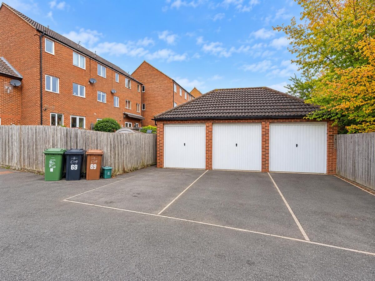 Carlisle Close, Corby