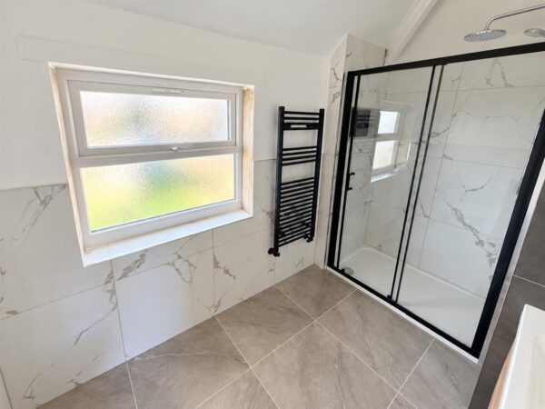 Rowlett Road, Corby