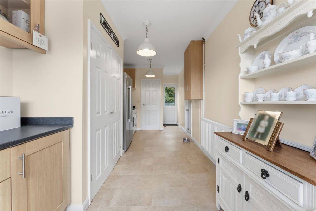 Coldermeadow Avenue, Corby