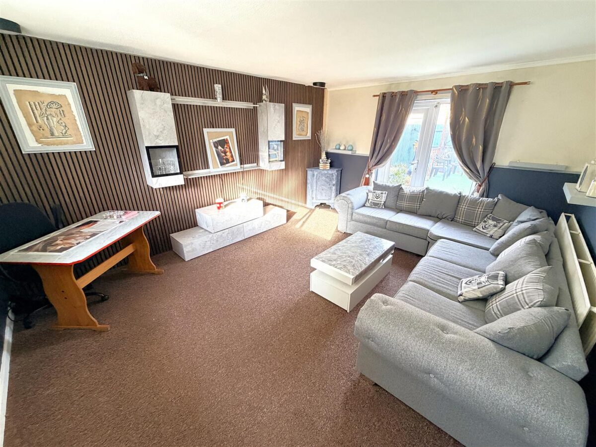 Northbrook, Corby