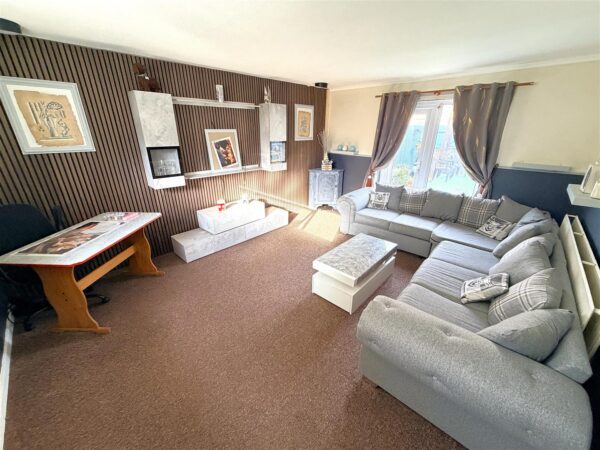 Northbrook, Corby