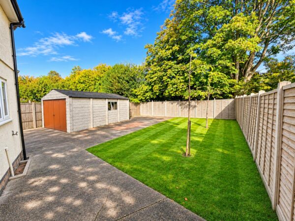 Stephenson Way, Corby