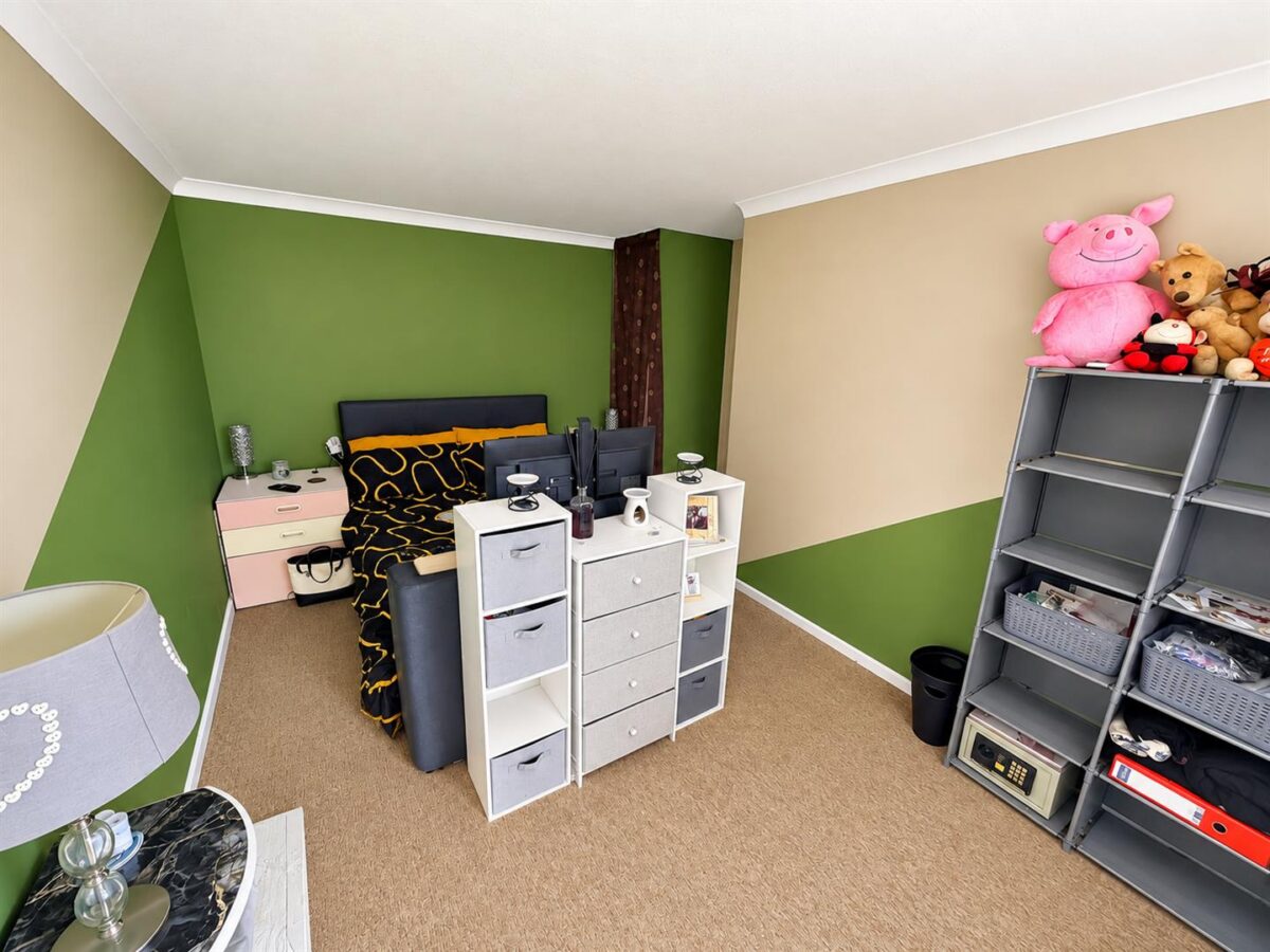 Northbrook, Corby