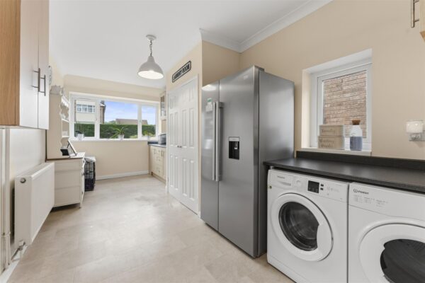 Coldermeadow Avenue, Corby