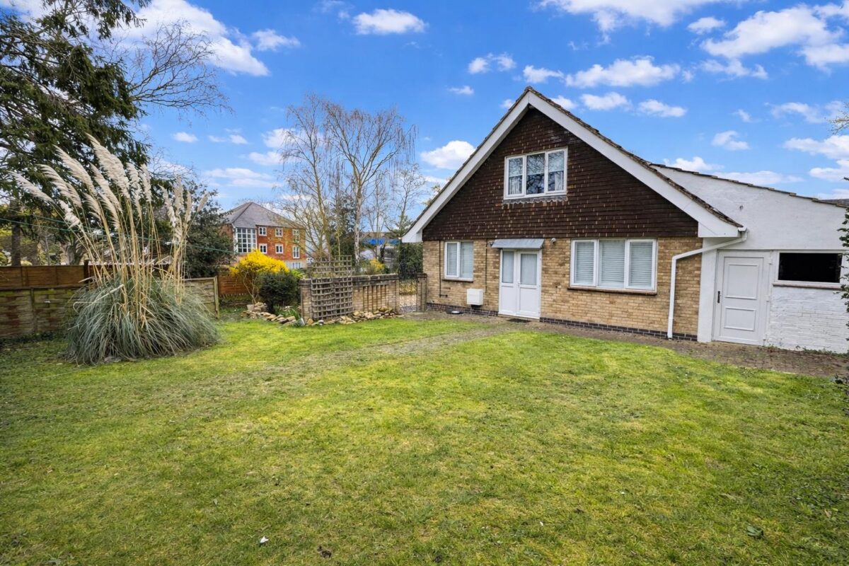 Baysdale Avenue, Corby