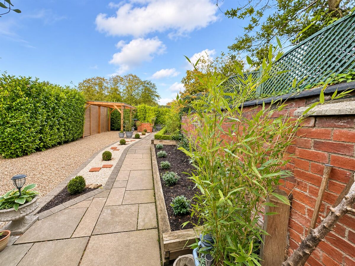 Cross Bank, Great Easton, Market Harborough