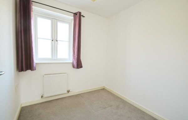 Fieldfare Close, Corby