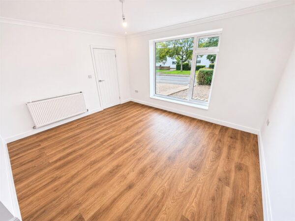 Welland Vale Road, Corby