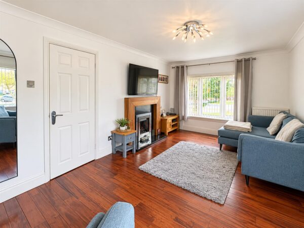 Greasley Walk, Corby