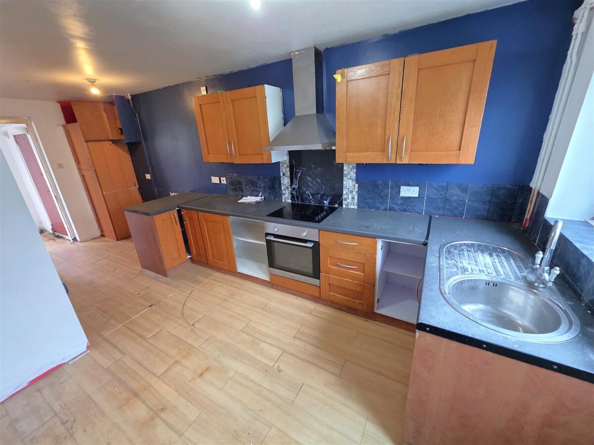 Glastonbury Road, Corby