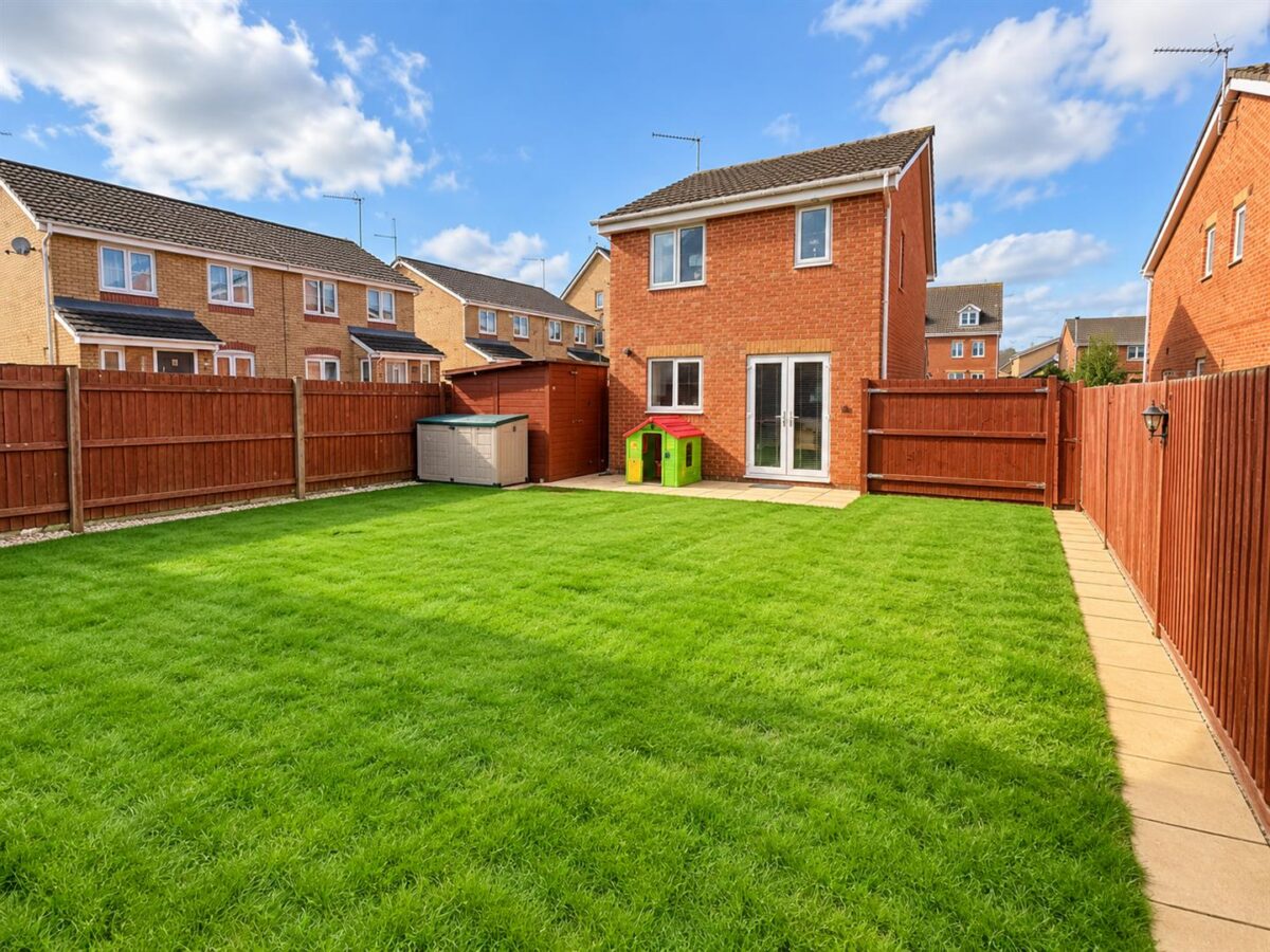 Magpie Close, Corby