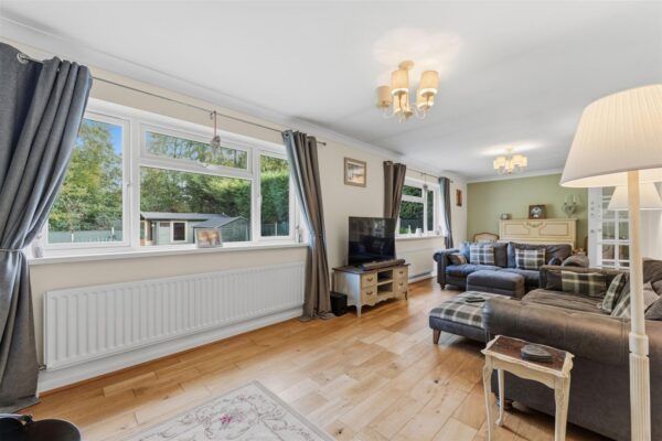 Coldermeadow Avenue, Corby