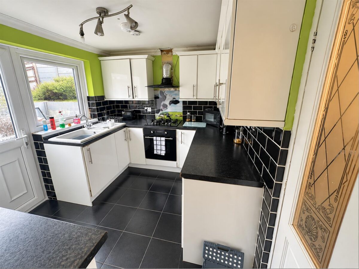 Landseer Court, Corby