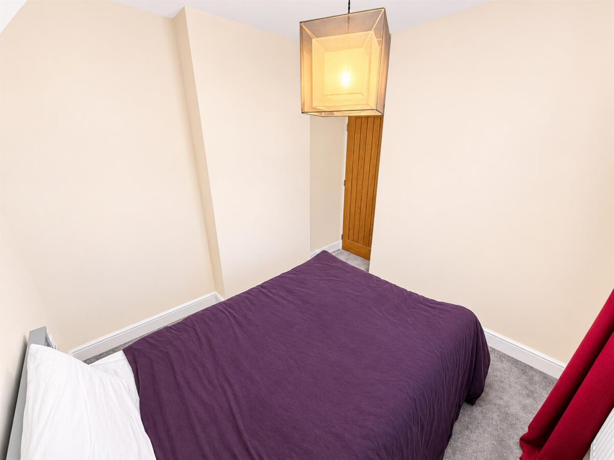 Stephenson Way, Corby