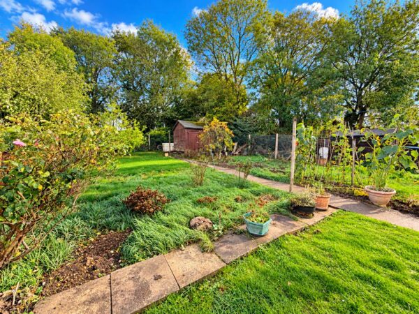 Spinney Road, Weldon, Corby