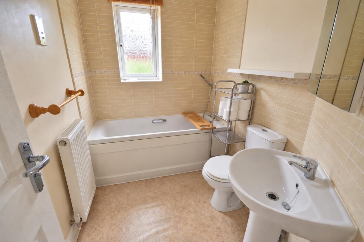 Fieldfare Close, Corby
