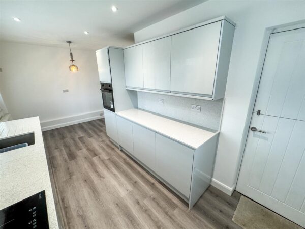 Baysdale Avenue, Corby