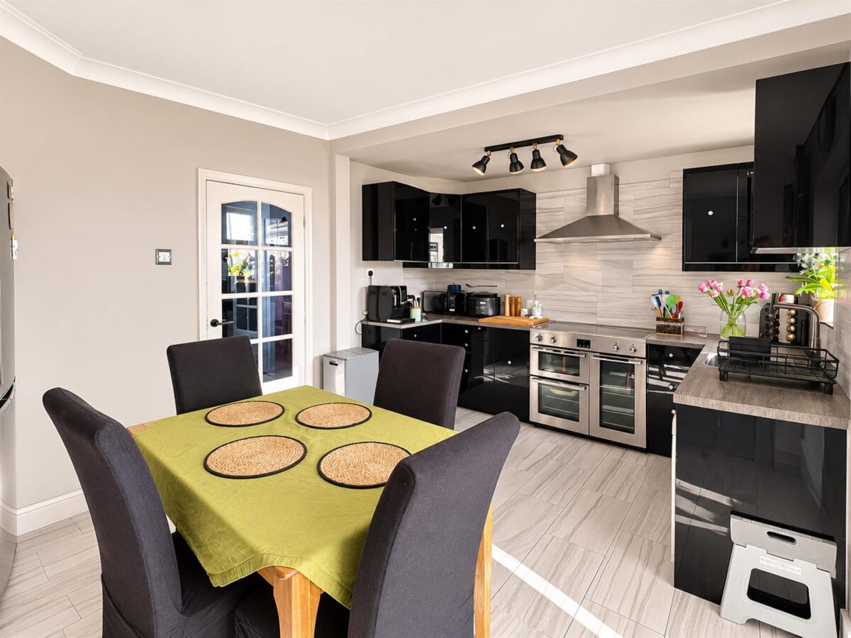 Wheatley Avenue, Corby