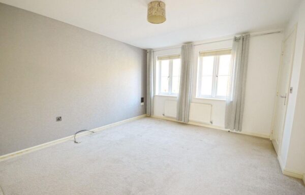Fieldfare Close, Corby