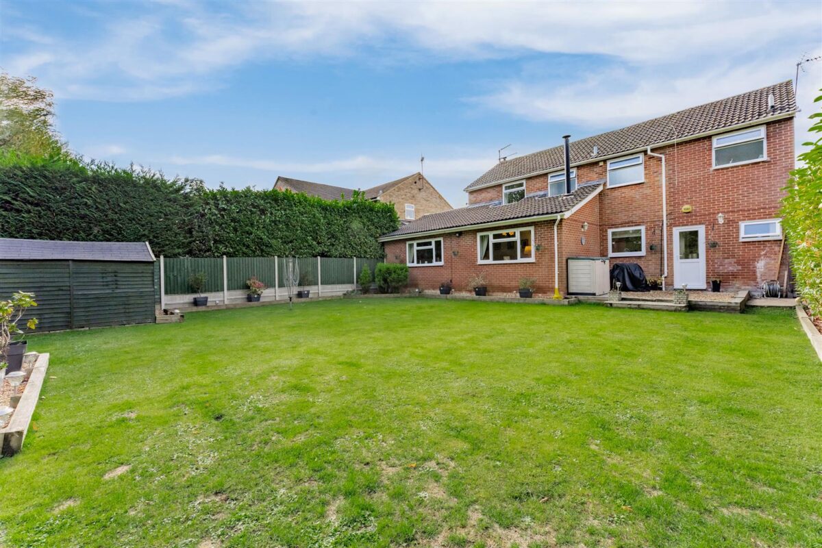 Coldermeadow Avenue, Corby