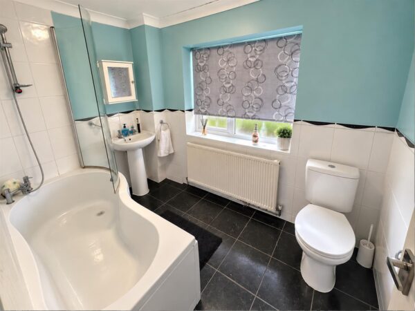 Landseer Court, Corby