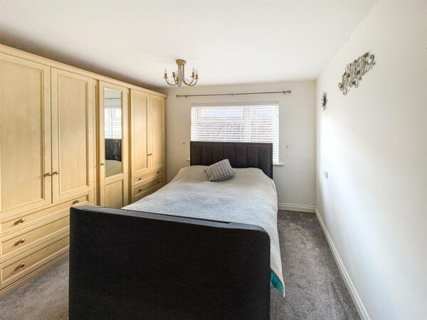Powys Close, Corby