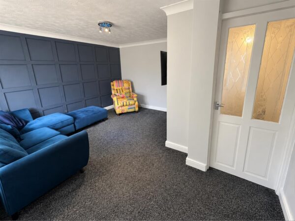 Landseer Court, Corby