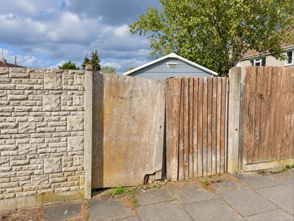Landseer Court, Corby