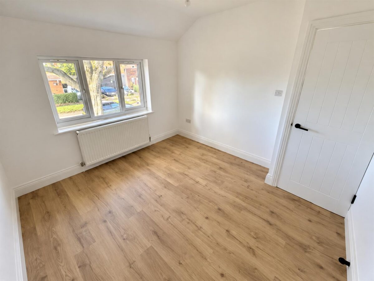 Rowlett Road, Corby