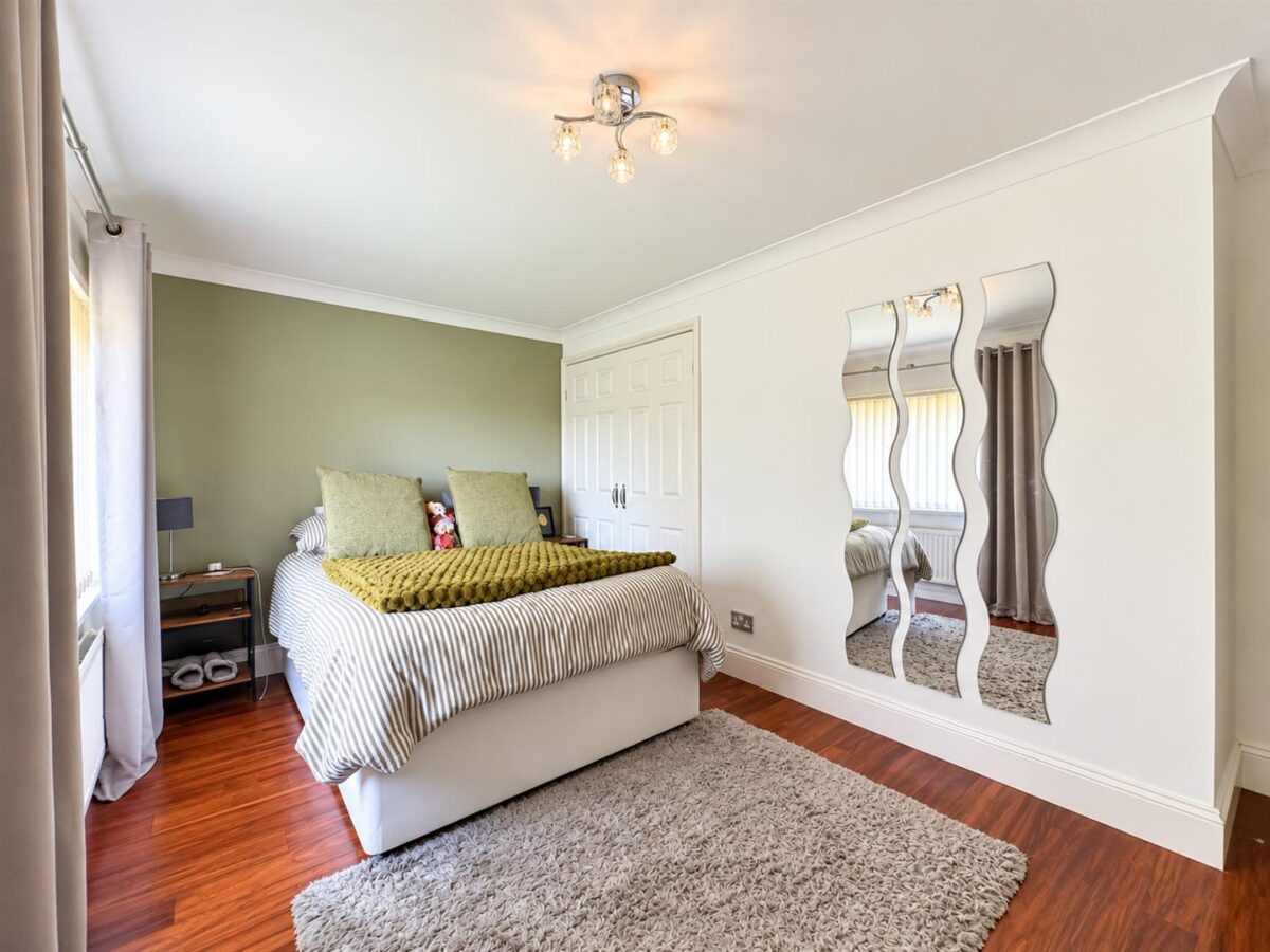Greasley Walk, Corby