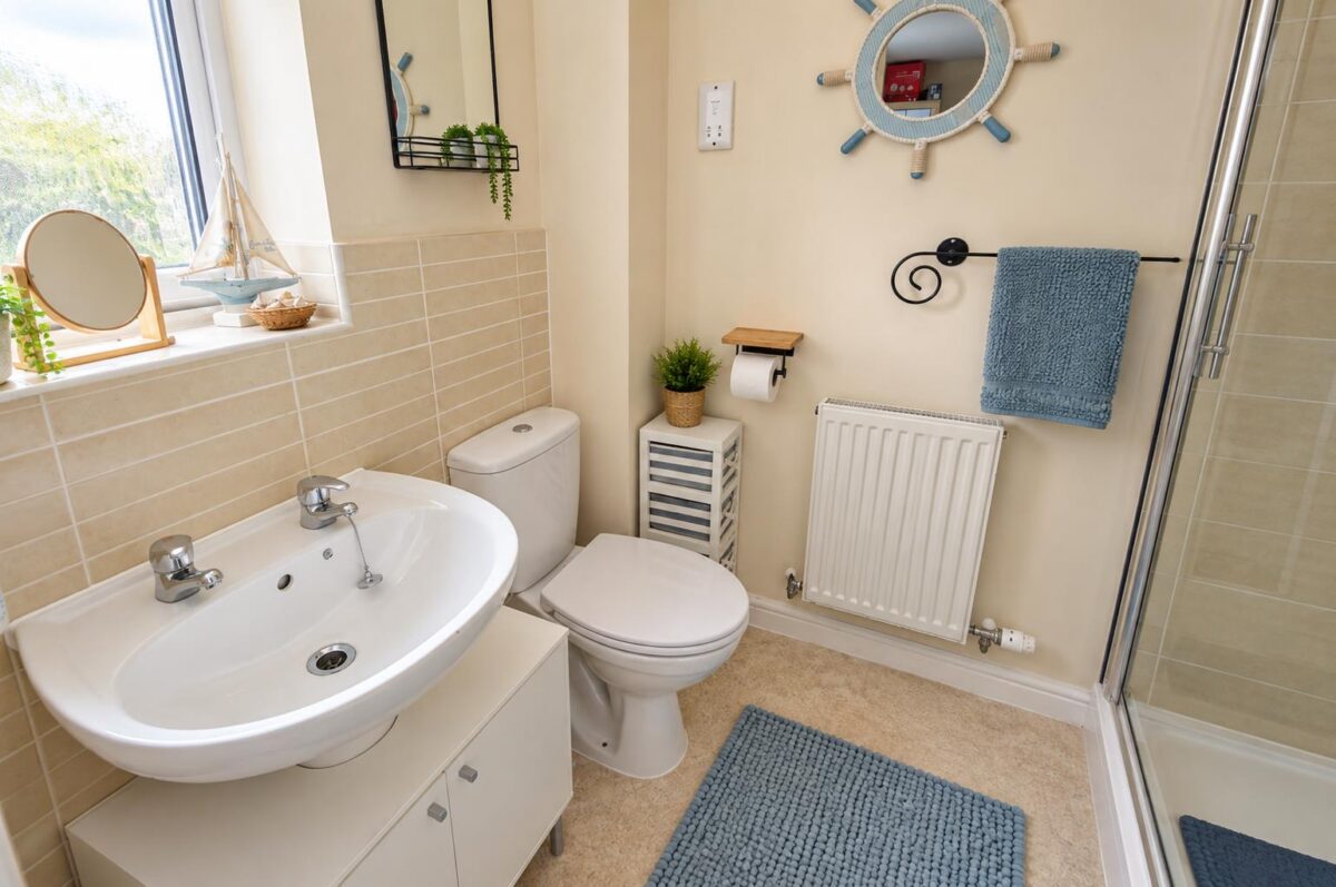 Fieldfare Close, Corby