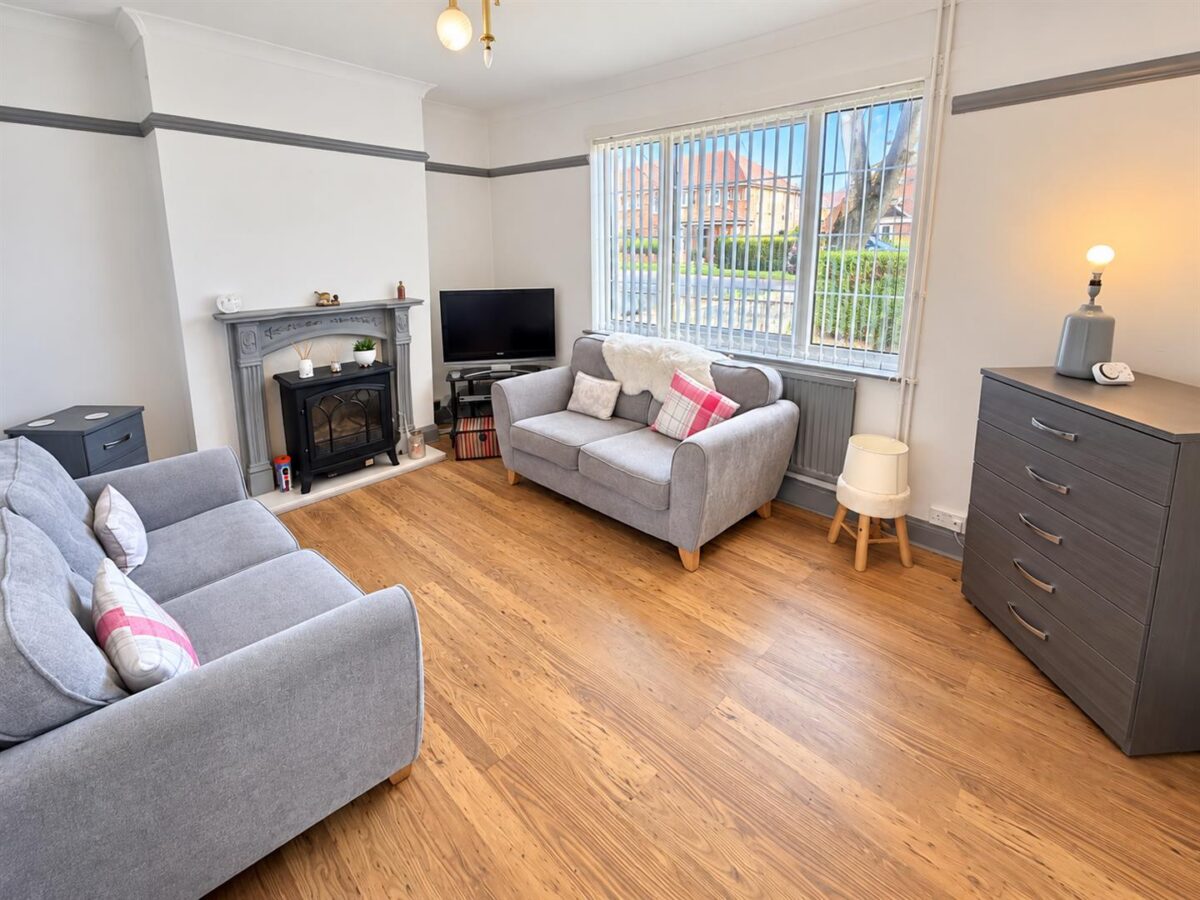 West Glebe Road, Corby
