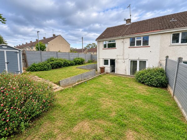 Landseer Court, Corby
