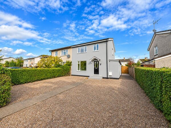Welland Vale Road, Corby