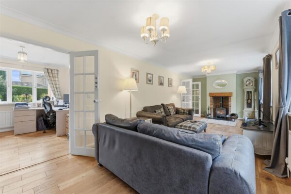 Coldermeadow Avenue, Corby