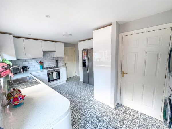 Powys Close, Corby