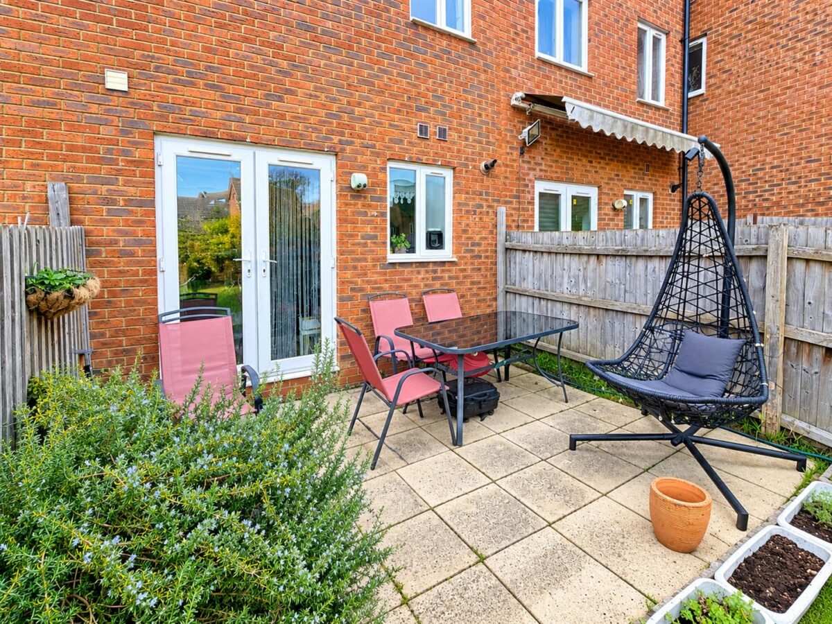 Carlisle Close, Corby