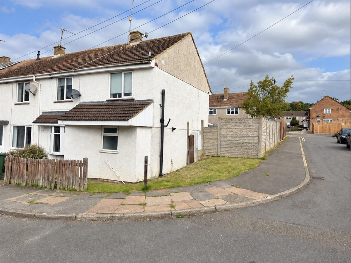 Landseer Court, Corby
