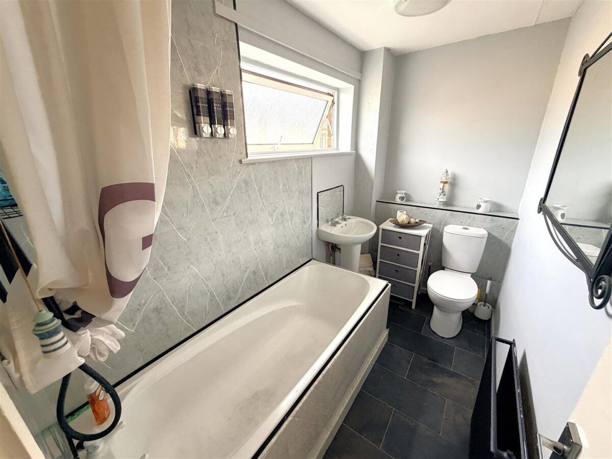 Northbrook, Corby