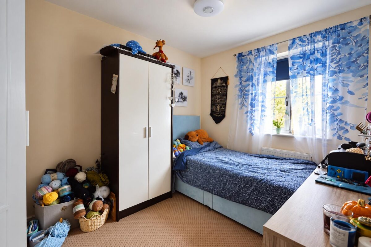 Fieldfare Close, Corby