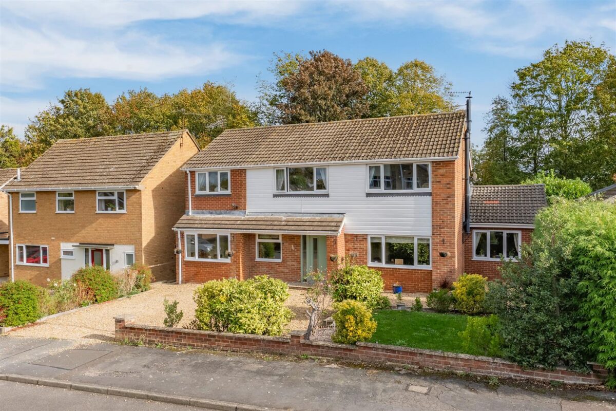 Coldermeadow Avenue, Corby
