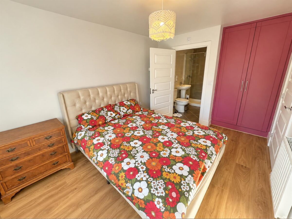 Kesteven Way, Corby
